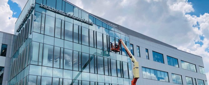 Use of Telescopic Boom Lift in Window Cleaning